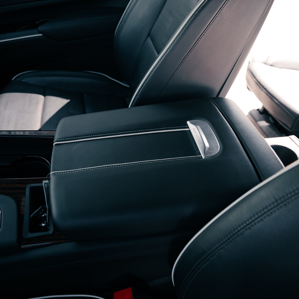 Cadillac Escalade ESV - Image 16